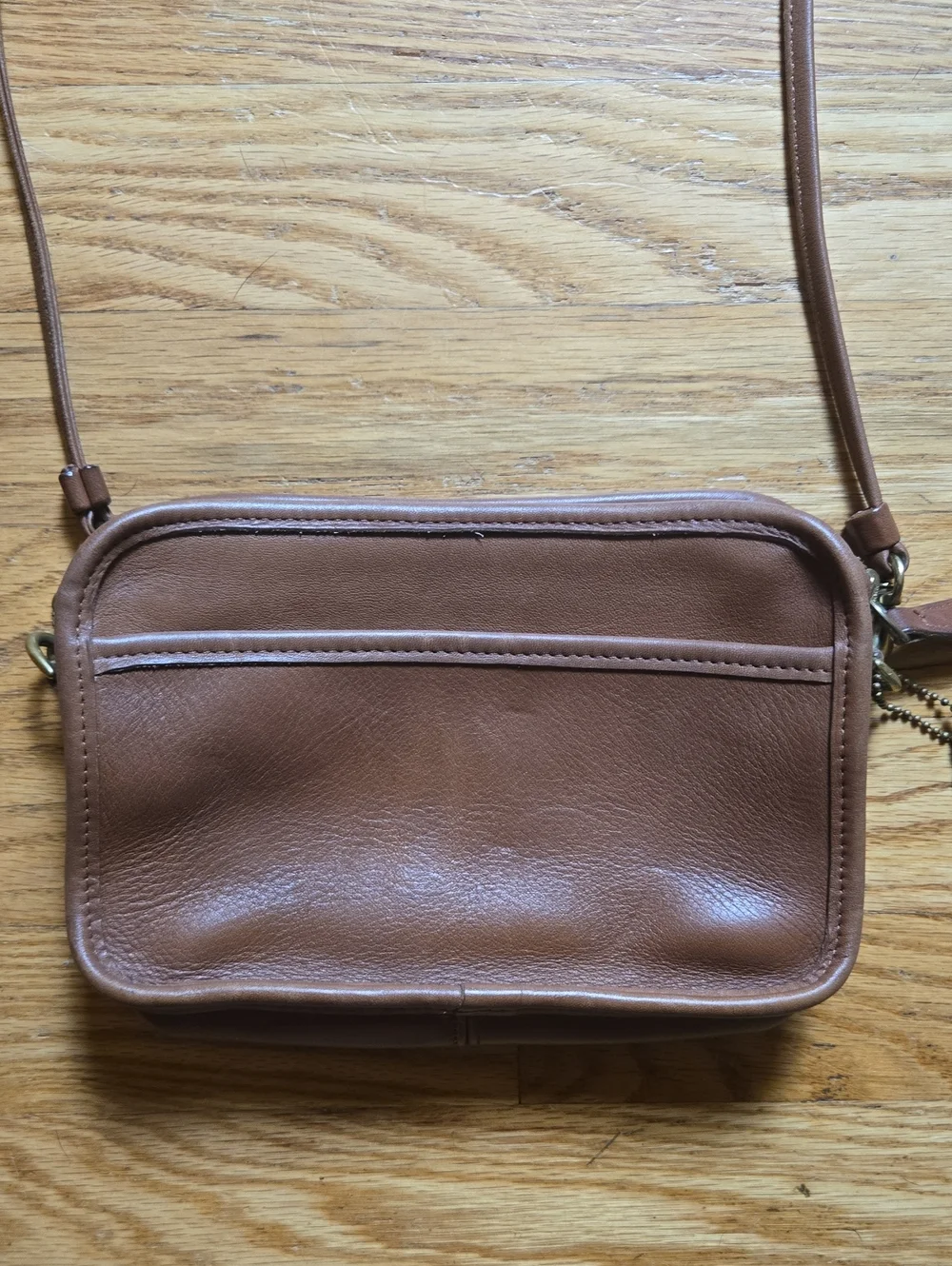 Vintage 90s Coach 9925 Carnival tan cognac front pocket zip-top leather bag
